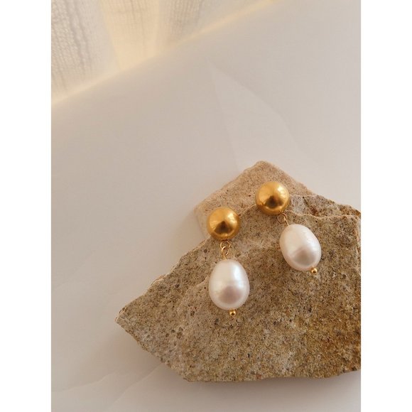 NEW 18K Gold Plated Freshwater Pearl Drop Earrings - Picture 7 of 10